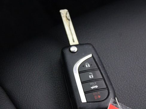 Used 2023 Toyota Camry SE FWD image 27