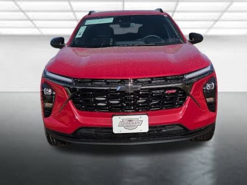 Certified 2026 Chevrolet Trax RS w/ Sunroof Package FWD image 26