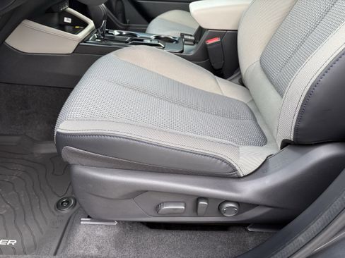 New 2026 Subaru Forester Premium image 28