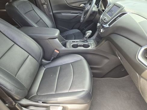 Used 2022 Chevrolet Equinox LT FWD image 15