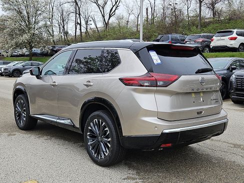New 2026 Nissan Rogue Platinum AWD/4WD image 4