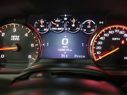 Used 2016 GMC Yukon Denali w/ Open Road Package AWD/4WD image 4