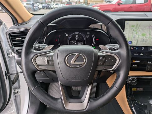 Used 2025 Lexus NX 350h AWD w/ Premium Package image 17