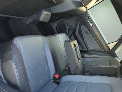 Used 2025 Volkswagen Jetta GLI Autobahn FWD image 32