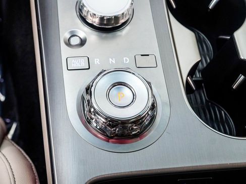 Used 2026 Genesis GV70 2.5T Select image 21