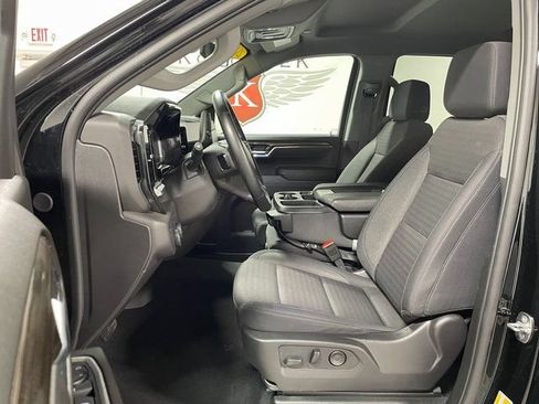 Used 2024 Chevrolet Silverado 1500 LT AWD/4WD image 11