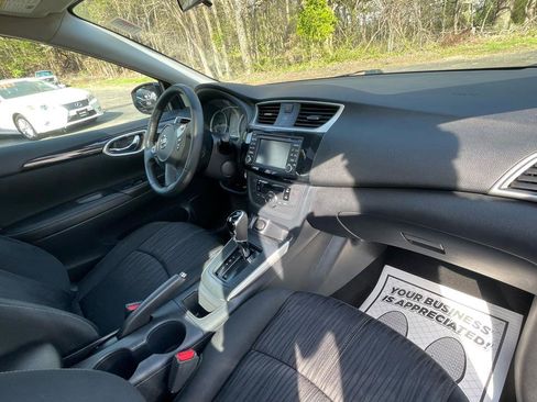 Used 2018 Nissan Sentra SV w/ Premium Package (P01) image 27