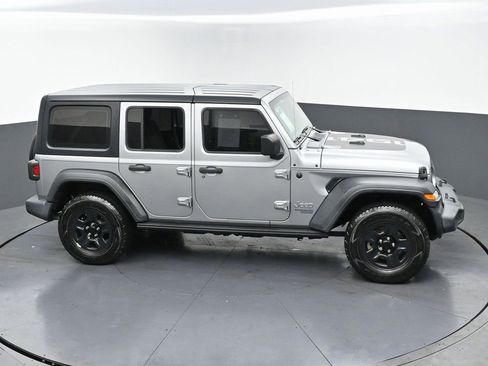 Used 2021 Jeep Wrangler Unlimited Sport AWD/4WD image 41
