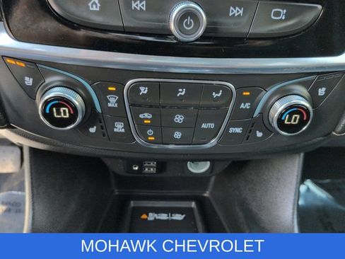 Used 2023 Chevrolet Traverse Premier w/ Redline Edition AWD/4WD image 18