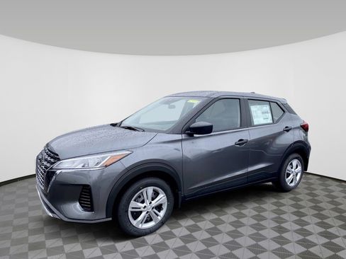 New 2024 Nissan Kicks S image 5