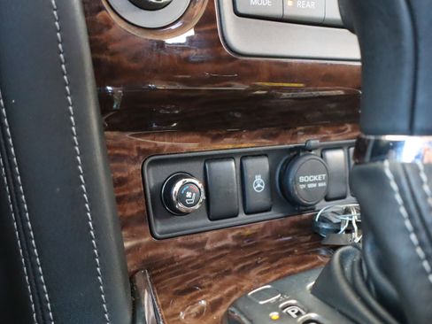 Used 2017 Nissan Armada Platinum w/ Captain Seat Package image 14