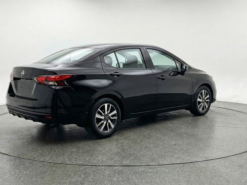 Used 2025 Nissan Versa SV FWD image 9