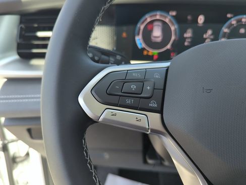 New 2026 Volkswagen Tiguan SE AWD/4WD image 44