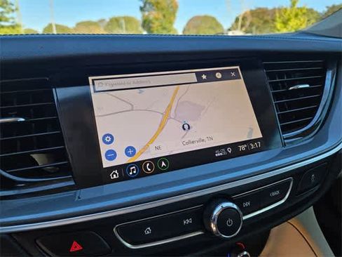 Used 2019 Buick Regal Preferred w/ Sights and Sounds Package image 28