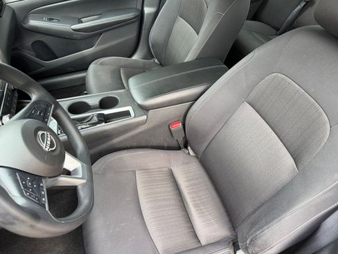 Used 2025 Nissan Altima 2.5 SV image 36