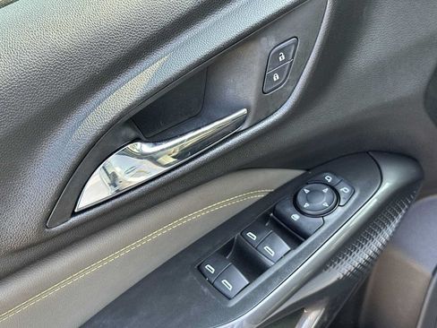 Certified 2024 Chevrolet Trax ACTIV w/ Sunroof Package FWD image 13