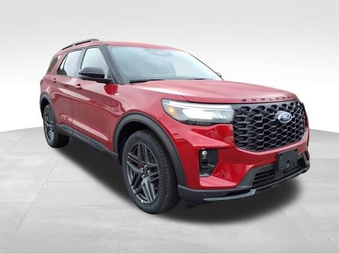 New 2026 Ford Explorer ST-Line w/ ST-Line Street Pack AWD/4WD image 16