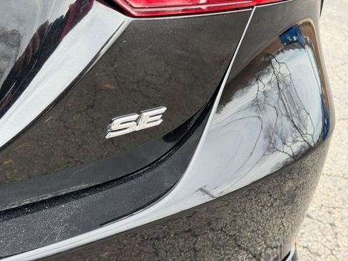 Used 2024 Toyota Camry SE image 6