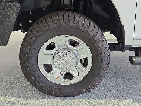 Used 2022 RAM 2500 Tradesman AWD/4WD image 11