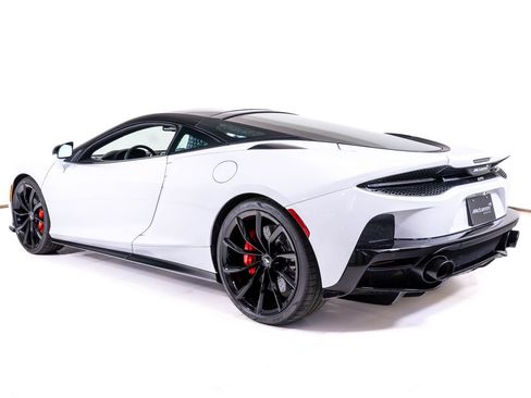 New 2026 McLaren GTS RWD image 3