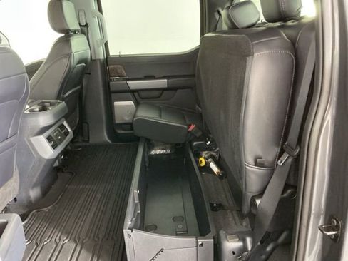 Certified 2025 Ford F350 Lariat w/ FX4 Off-Road Package image 32