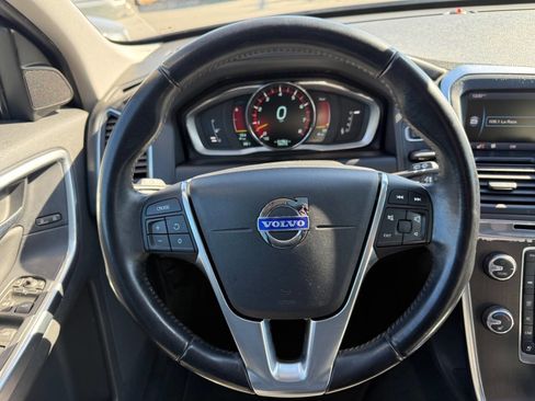 Used 2015 Volvo XC60 3.2 Premier Plus image 17