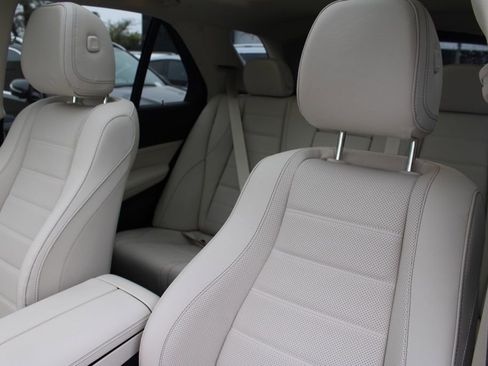 Used 2025 Mercedes-Benz GLE 580 4MATIC image 26