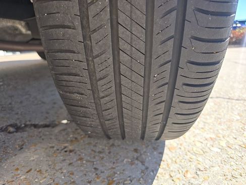 Used 2023 Chevrolet TrailBlazer RS w/ Convenience Package image 37