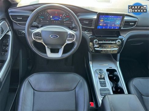 Used 2022 Ford Explorer Limited w/ Equipment Group 301A image 13