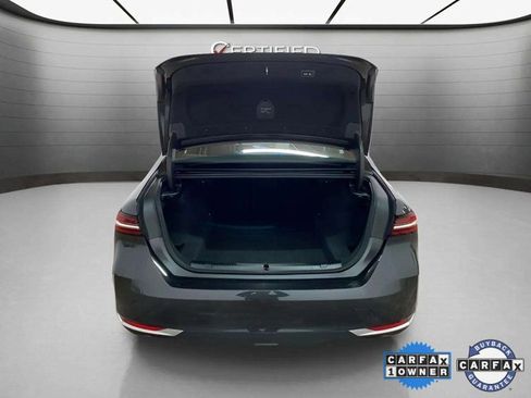 Used 2025 BMW 530i xDrive image 14