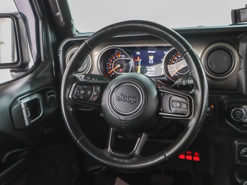Used 2018 Jeep Wrangler Unlimited Sport S AWD/4WD image 13