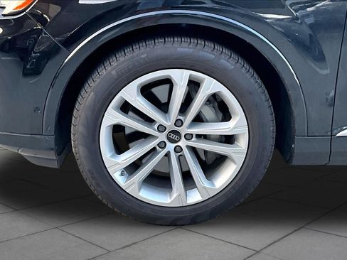 Used 2025 Audi Q5 Premium Plus w/ Premium Plus AWD/4WD image 9