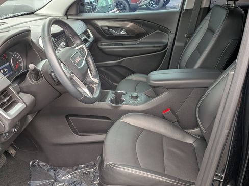 Used 2023 GMC Terrain SLT w/ Infotainment Package II image 16