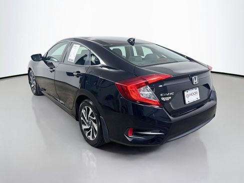 Used 2018 Honda Civic EX image 5