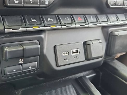 Used 2022 GMC Sierra 1500 AT4 w/ AT4 Premium Package AWD/4WD image 20