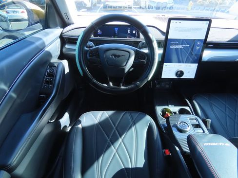 Used 2022 Ford Mustang Mach-E Select RWD image 5