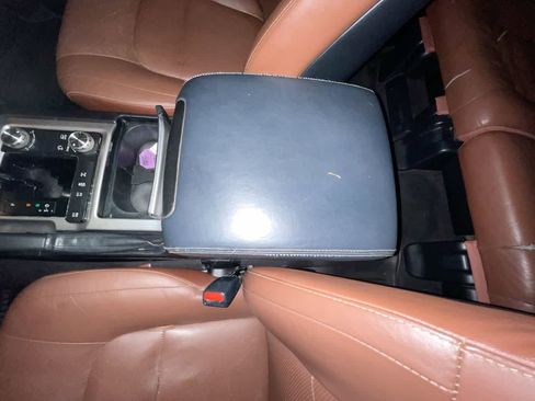 Used 2021 Toyota Land Cruiser image 21