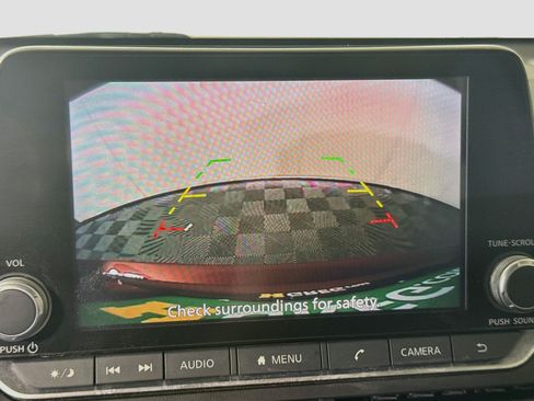 Used 2023 Nissan Altima 2.5 SV FWD image 19