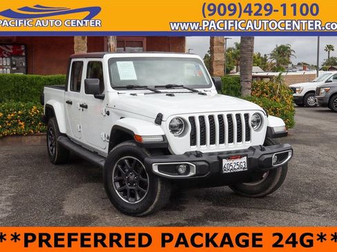 Used 2021 Jeep Gladiator Overland w/ LED Lighting Group image 1
