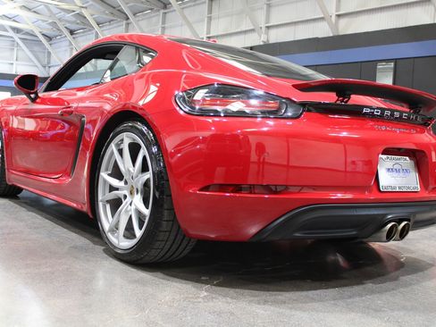 Used 2021 Porsche 718 Cayman S RWD image 10
