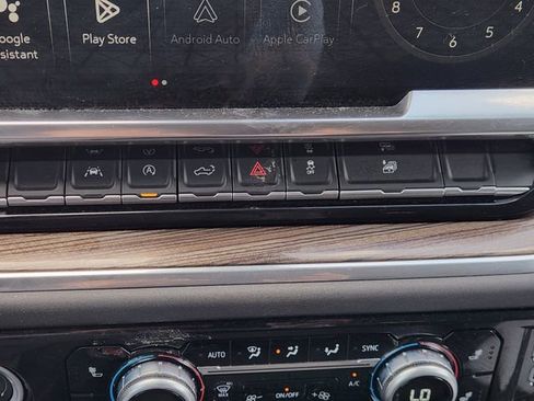 Used 2024 GMC Sierra 1500 Elevation image 18