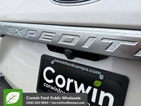 Used 2019 Ford Expedition Platinum AWD/4WD image 11