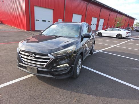 Used 2017 Hyundai Tucson SE w/ SE Popular Package 02 AWD/4WD image 3