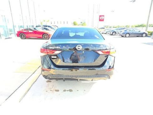 Used 2022 Nissan Sentra S w/ Trunk Package FWD image 5