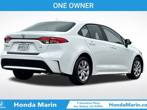 Used 2020 Toyota Corolla LE FWD image 5