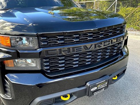 Used 2022 Chevrolet Silverado 1500 Custom Trail Boss w/ LPO, Dark Essentials Package image 29