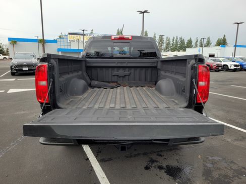 Used 2019 Chevrolet Colorado Z71 w/ Z71 Midnight Edition image 27