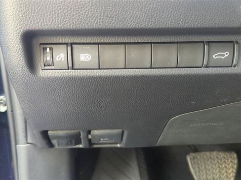 Certified 2025 Toyota RAV4 XLE w/ Convenience Package FWD image 11