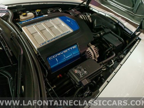 Used 2013 Chevrolet Corvette ZR1 w/ 3ZR Preferred Equipment Group RWD image 43