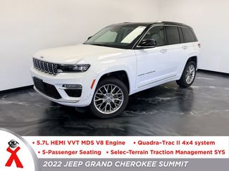 Used 2022 Jeep Grand Cherokee Summit w/ Advanced Protech Group IV AWD/4WD video 1